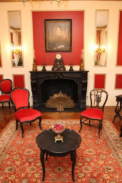 Maison de la N\u00E9gritude et des Droits de l'Homme yak\u0131n\u0131ndaki en iyi oteller hangileri? Champagney Dış mekan fotoğraf