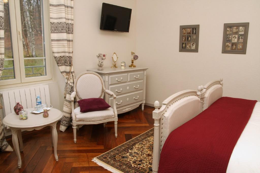Maison de la N\u00E9gritude et des Droits de l'Homme yak\u0131n\u0131ndaki en iyi oteller hangileri? Champagney Dış mekan fotoğraf
