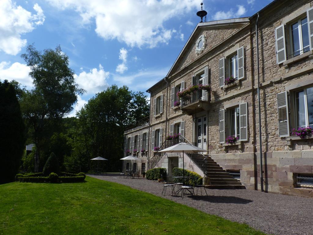 Maison de la N\u00E9gritude et des Droits de l'Homme yak\u0131n\u0131ndaki en iyi oteller hangileri? Champagney Dış mekan fotoğraf